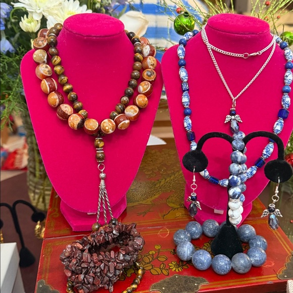 Come dig with me.  Unlisted gorgeousness in every price range. - Picture 13 of 17